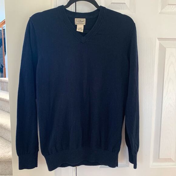 L.L. Bean Navy Cotton & Cashmere Blend V-Neck - Picture 1 of 5